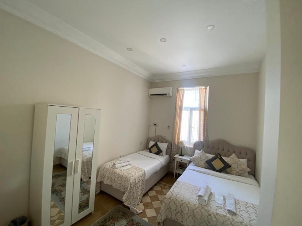 Lord'S Residence Boutique Hotel ไคริเนีย ภายนอก รูปภาพ