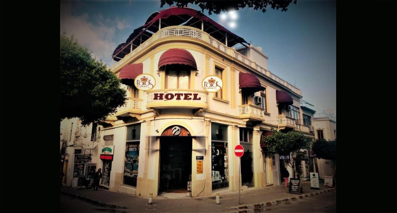 Lord'S Residence Boutique Hotel ไคริเนีย ภายนอก รูปภาพ